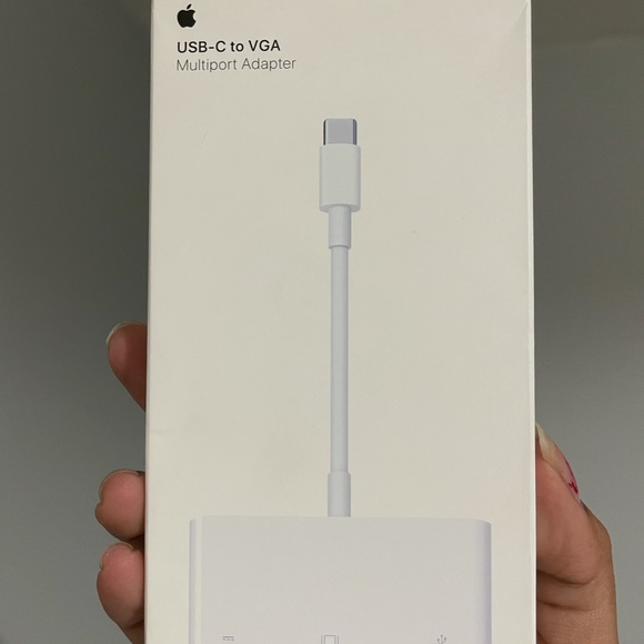 Apple USB-C VGA Multiport Adapter - Picture 1 of 3